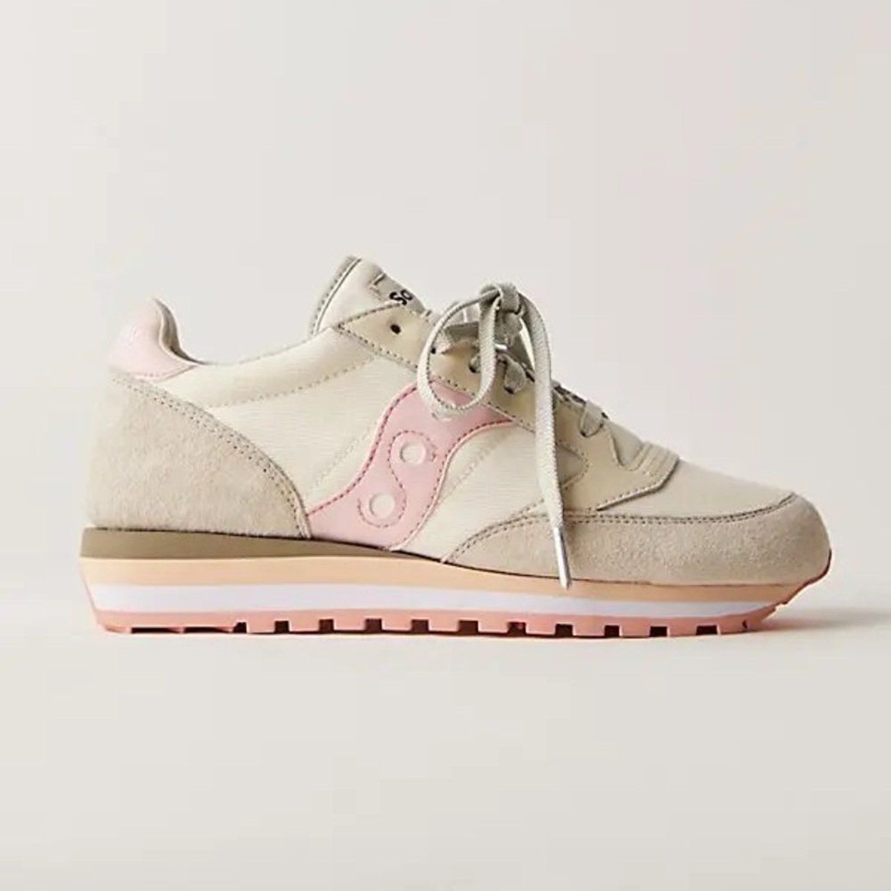 Saucony Beige and Pink Women’s Sneakers